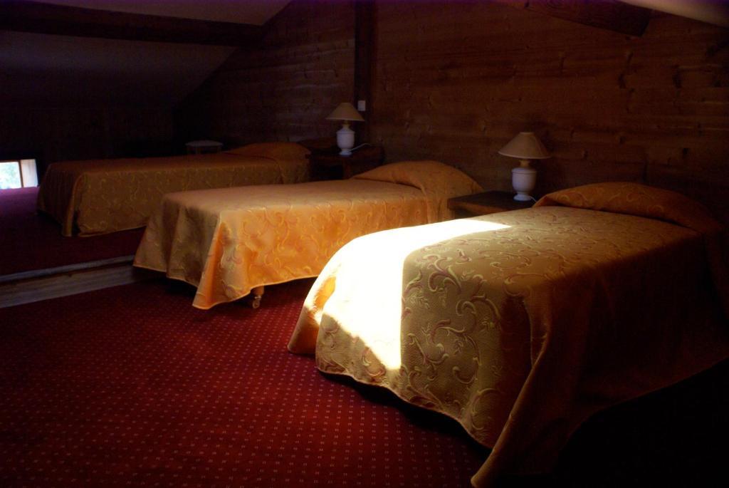 Le Relais De L'Abbaye Hotel Турню Екстериор снимка